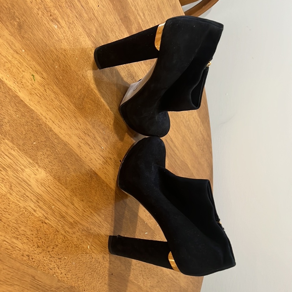 Michael Kors Chunky Heels - Picture 4 of 12